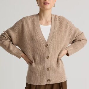 Tahari Pure Lux 100% Cashmere Elegant Beige V-Neck Cardigan Sweater
